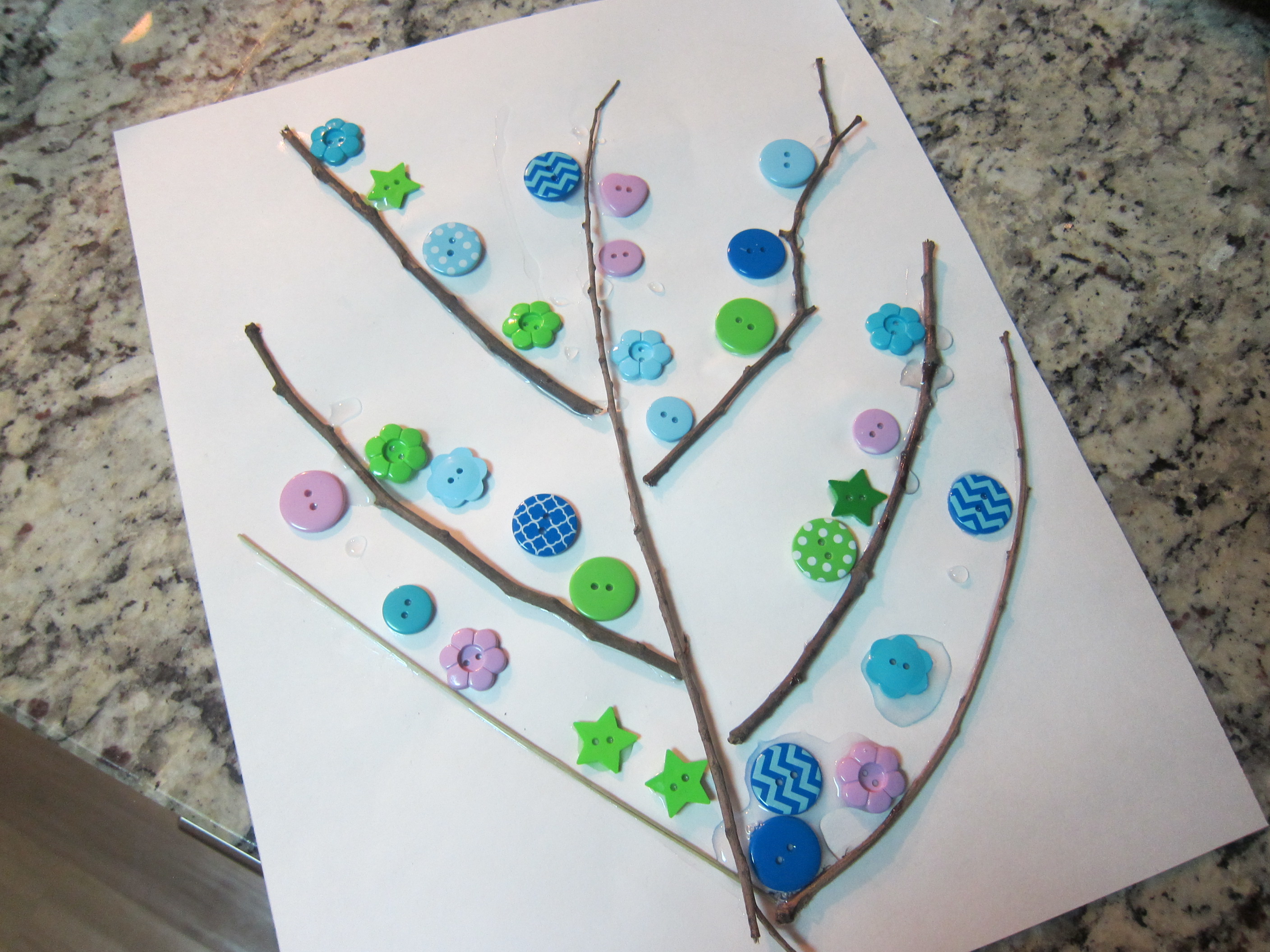 Button Tree (9)