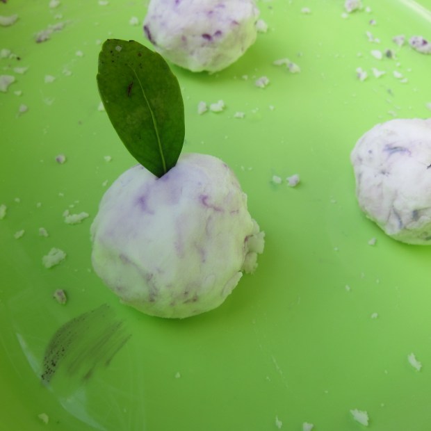 Exploding Apples (2)