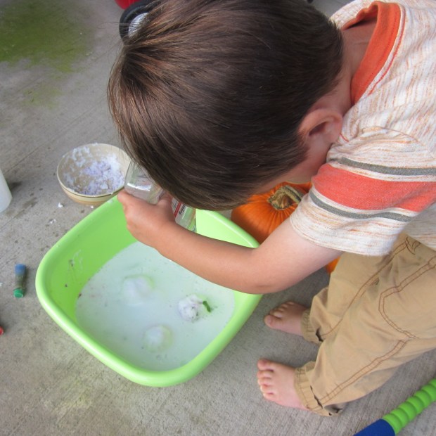 Exploding Apples (4)