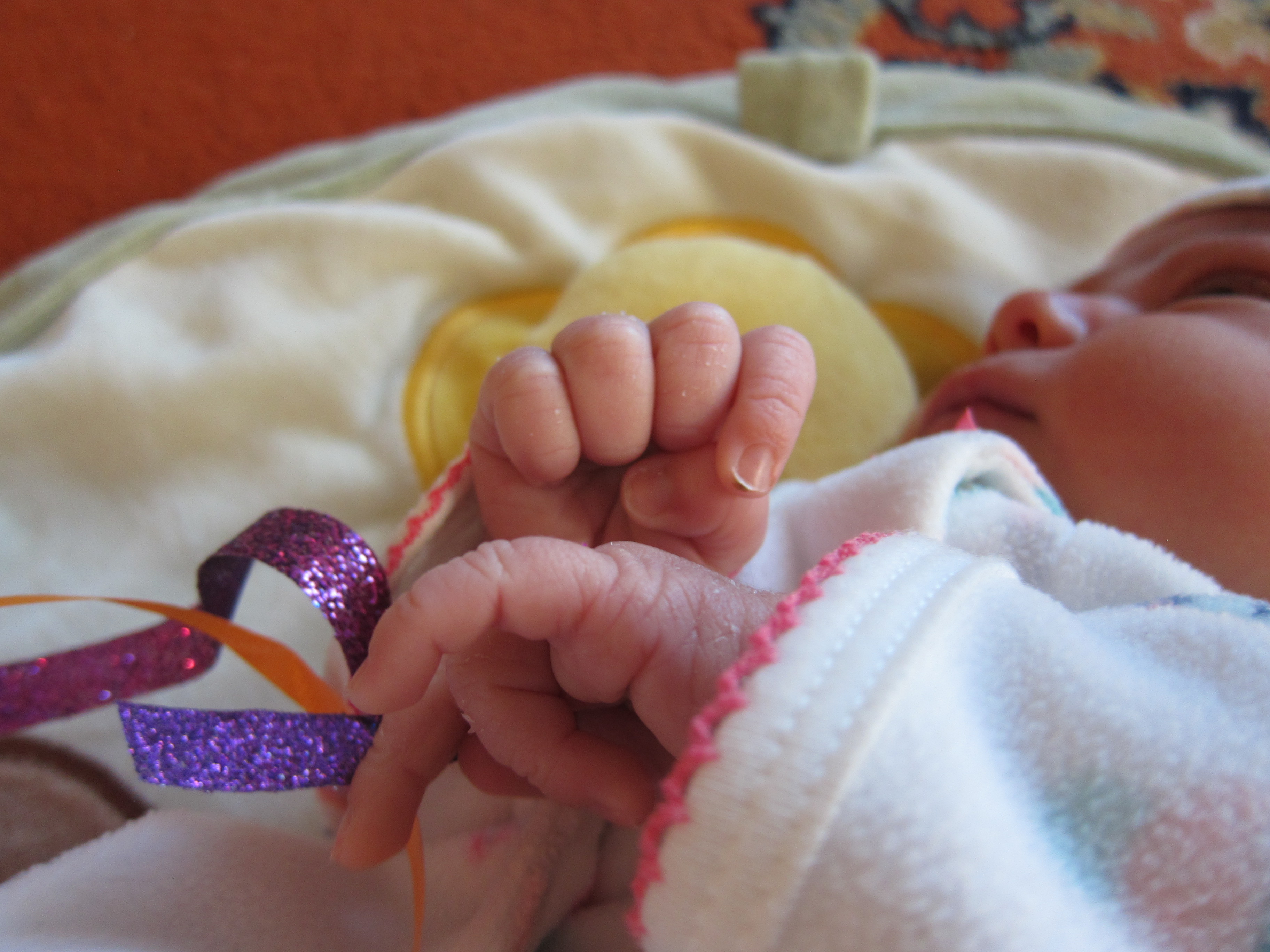 Baby Watches Ribbons – joyful parenting