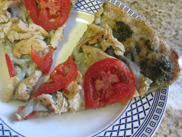 Pesto Chicken Pizza alt