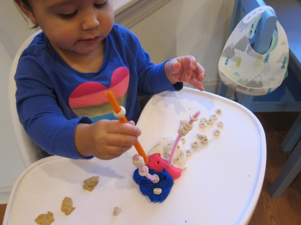 Cheerio Pipecleaner (8)