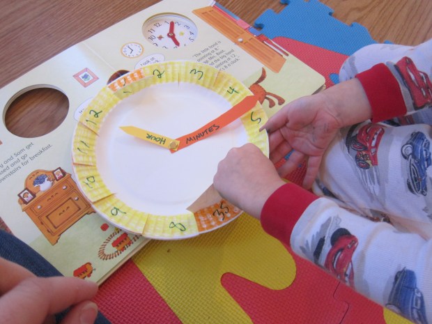 Paper Plate Clock (5)
