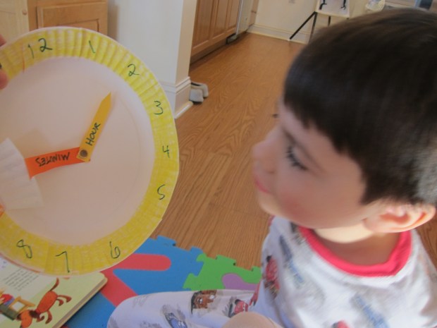 Paper Plate Clock (7)