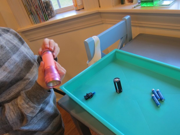 Build a Flashlight (4)