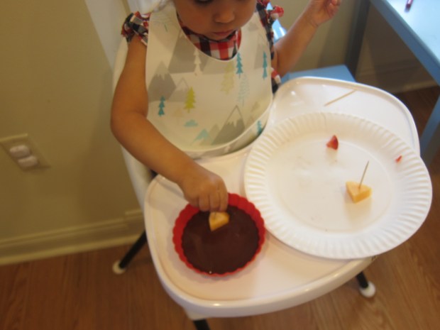 Chocolate-Dipped Fruit (2)