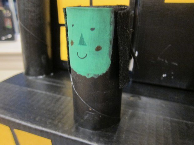 Cardboard Haunted House (7)