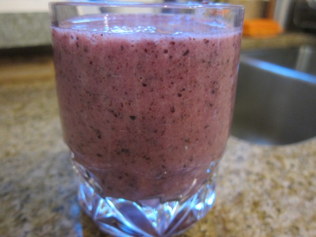 Mixed Fruit Yogurt Smoothie