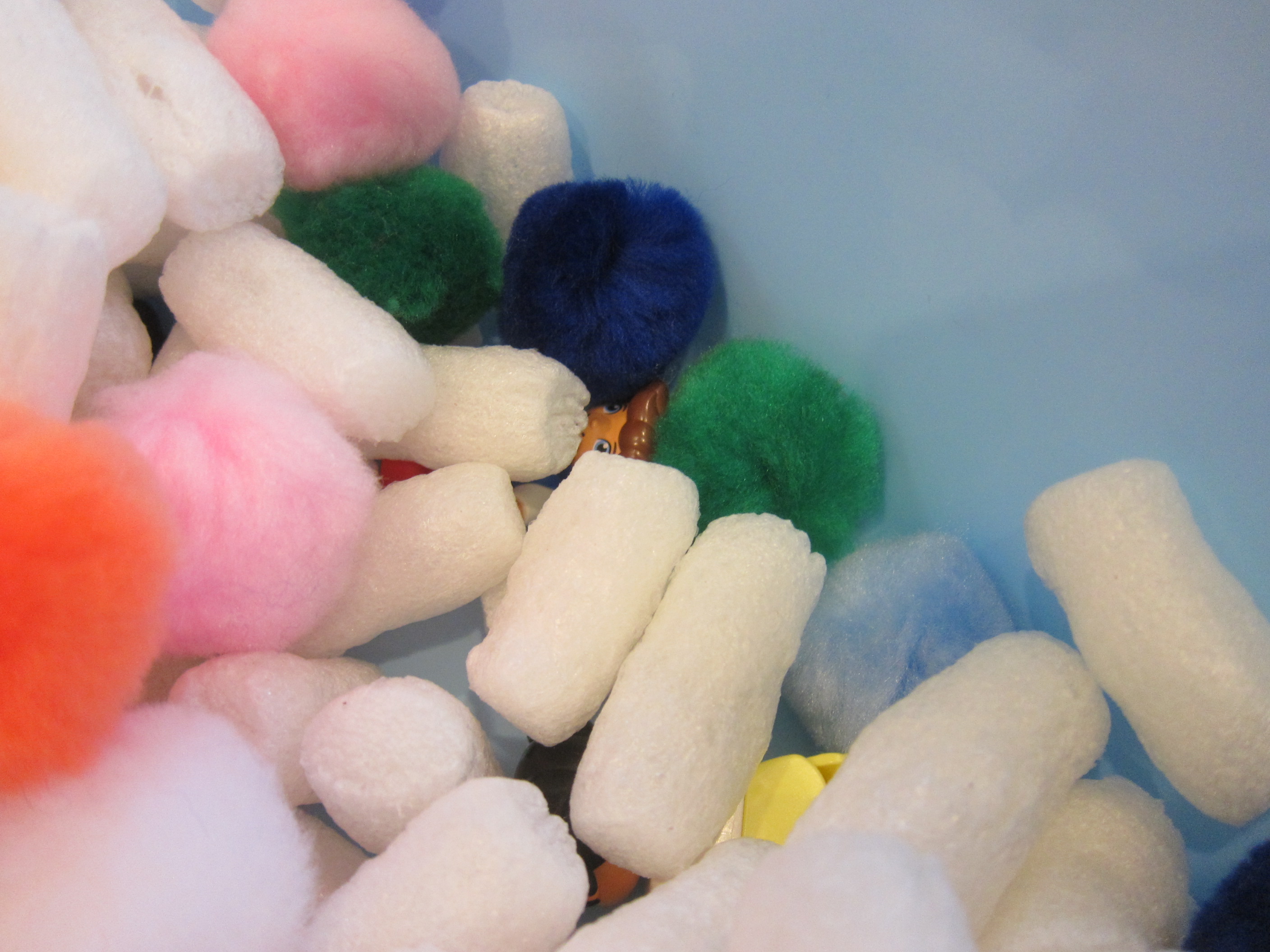 Packing Peanut Sandbox (5)