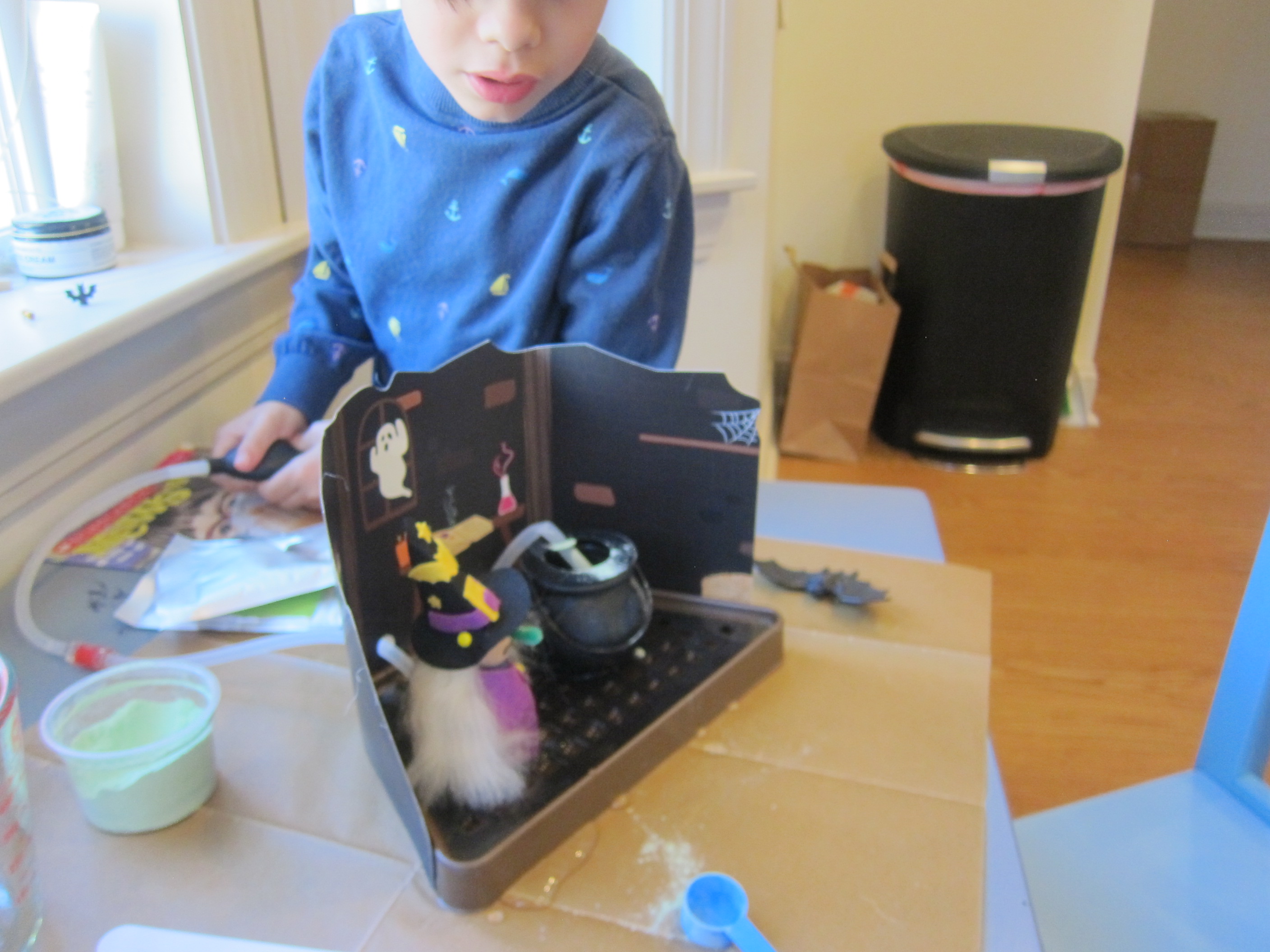 Bubbling Cauldron (8)