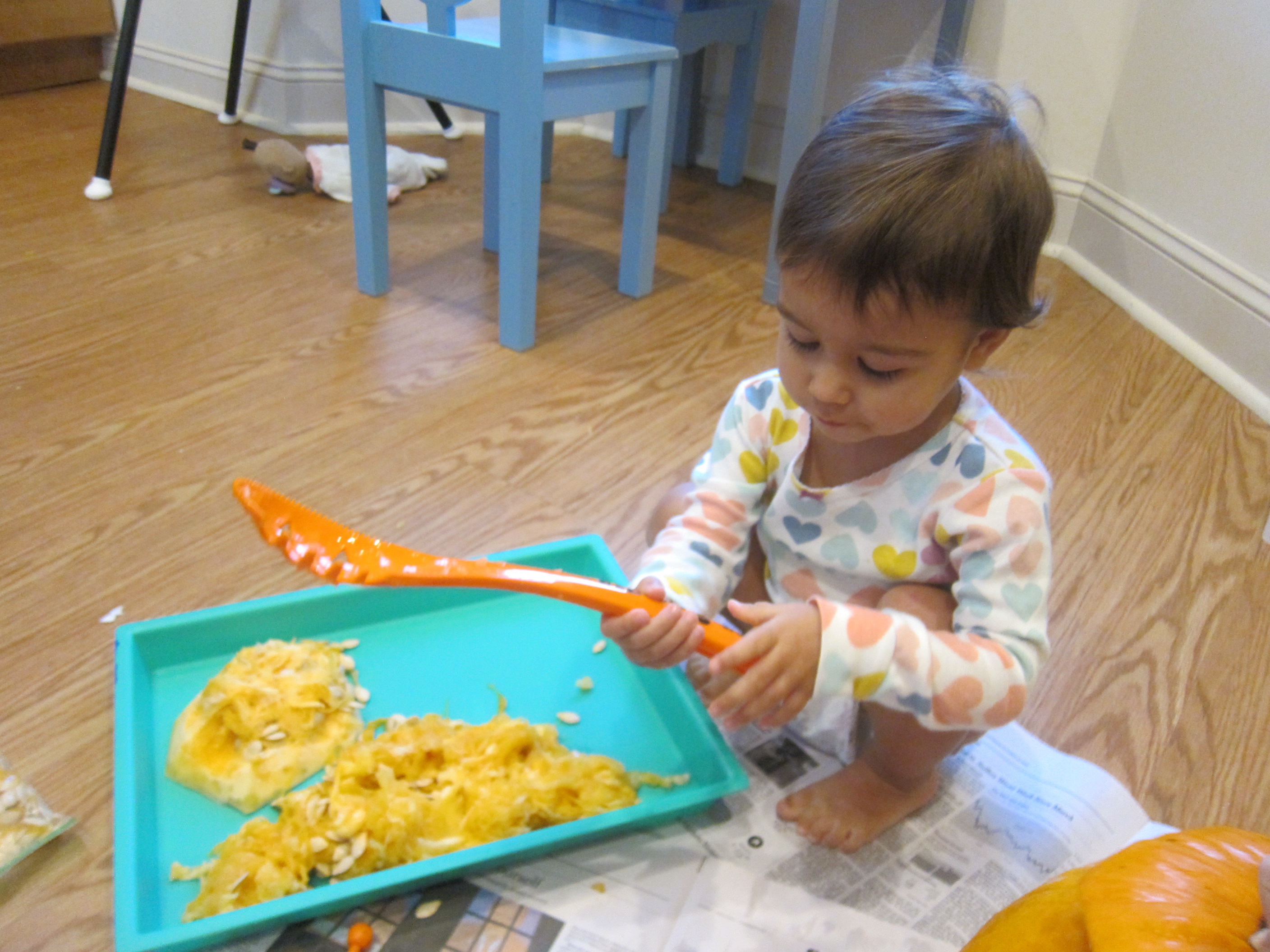 Exploring Pumpkin Guts (9)