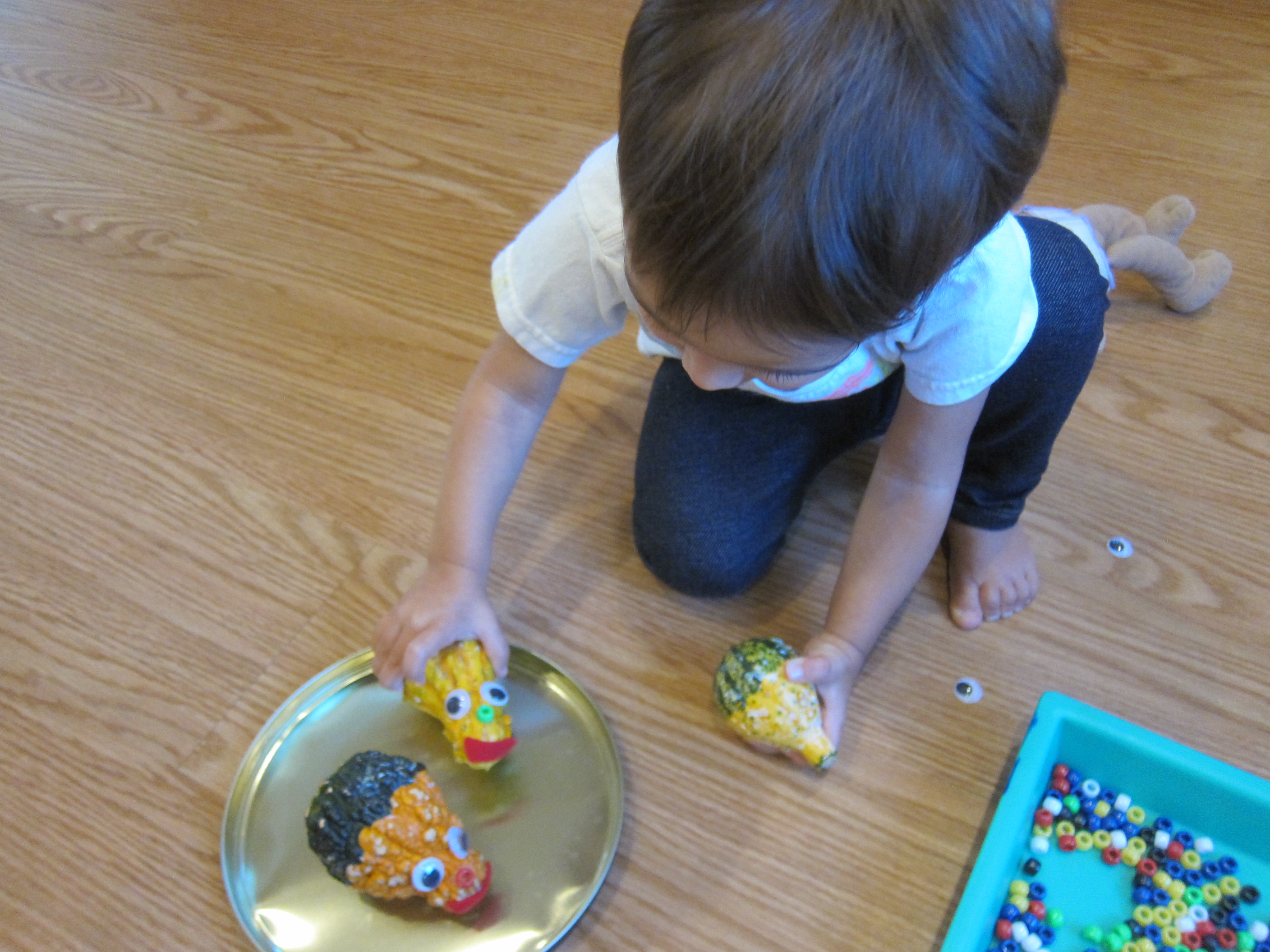 Halloween 7 Gourdgeous Faces (3)