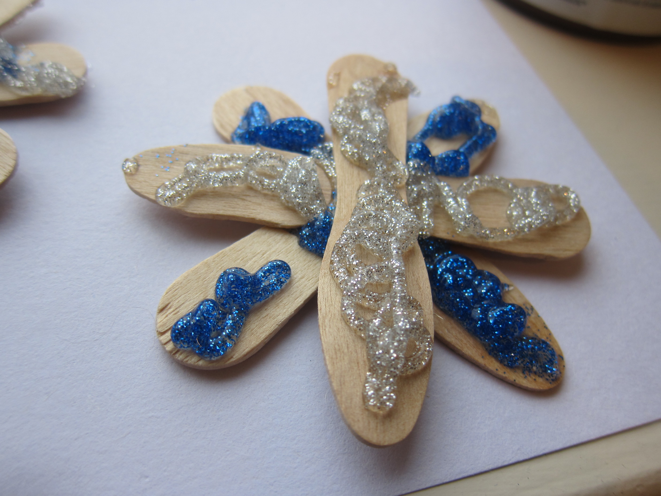 Ice Cream Stick Snowflakes (7)