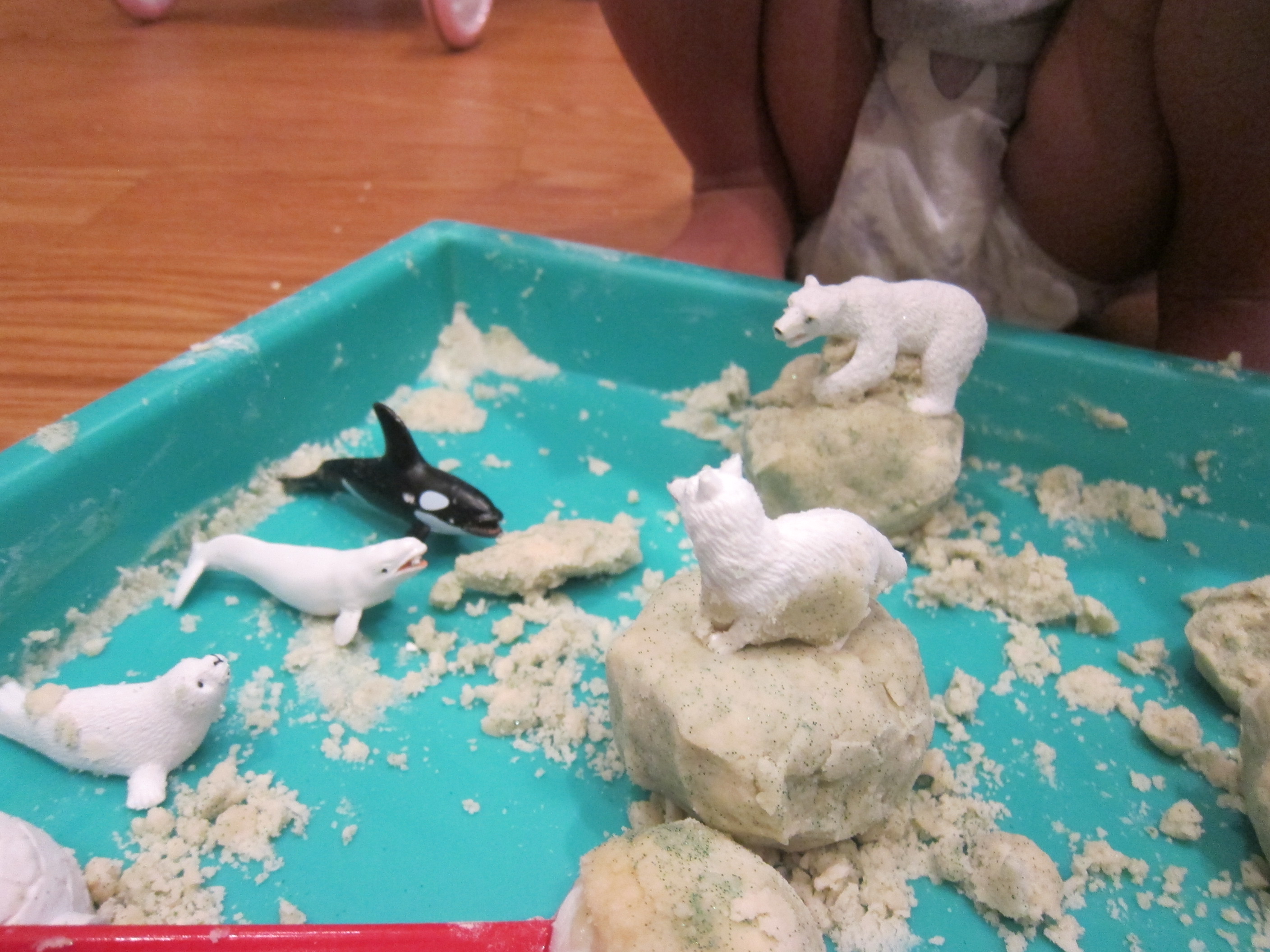 Christmas Cloud Dough (10)