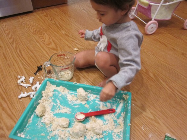 Christmas Cloud Dough (3)