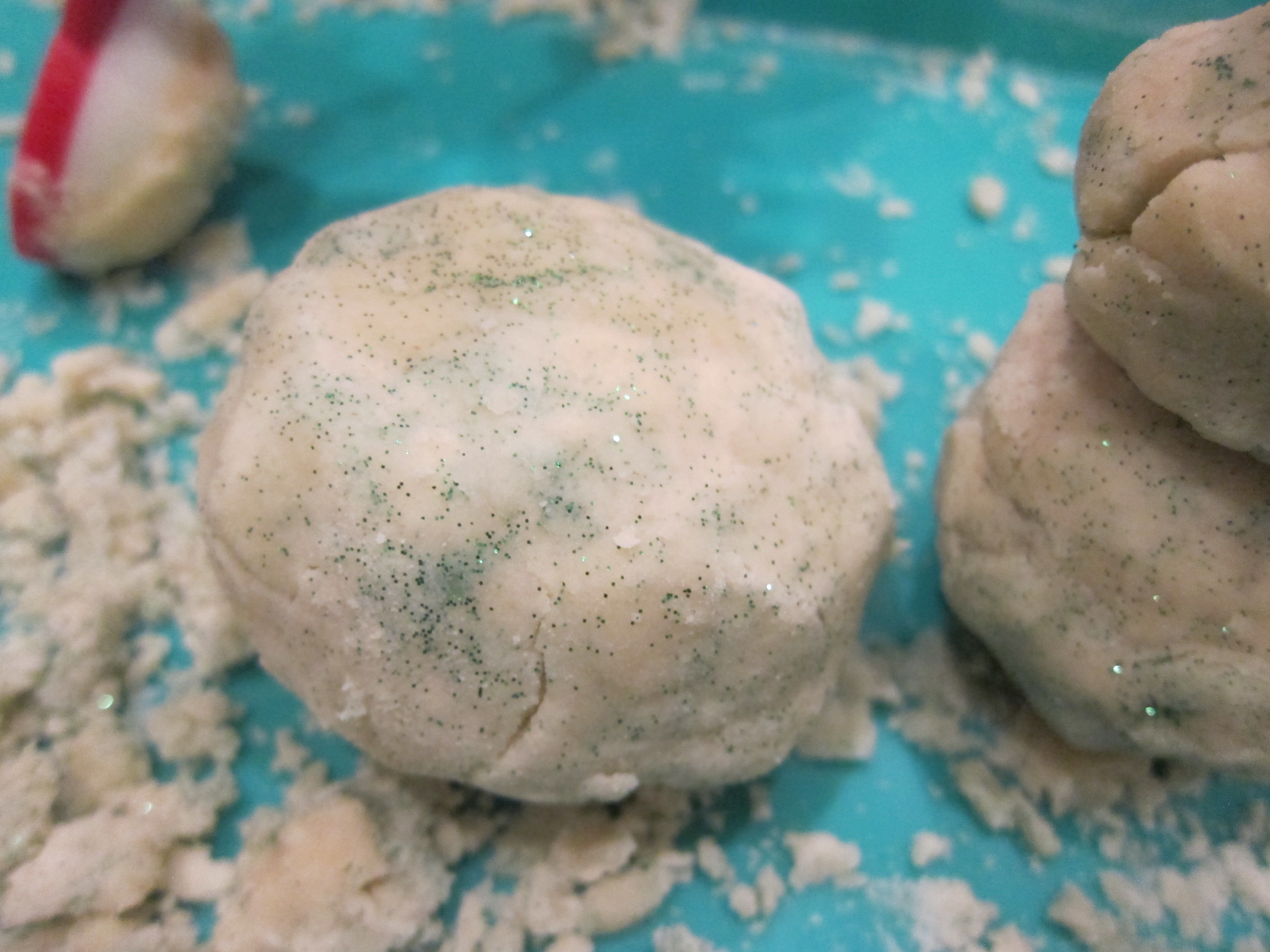 Christmas Cloud Dough (5)