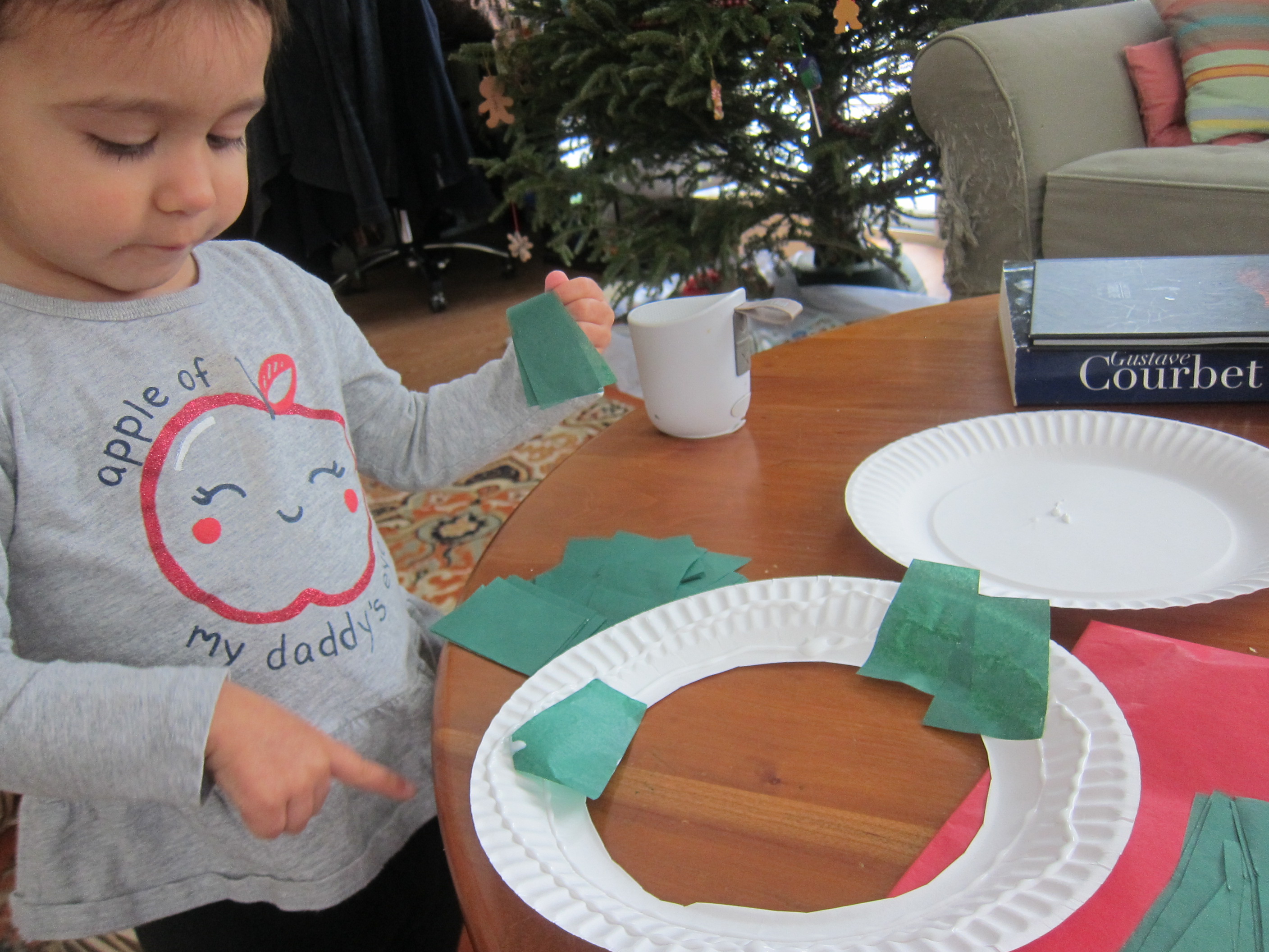 Paper Plate Wreath (2)