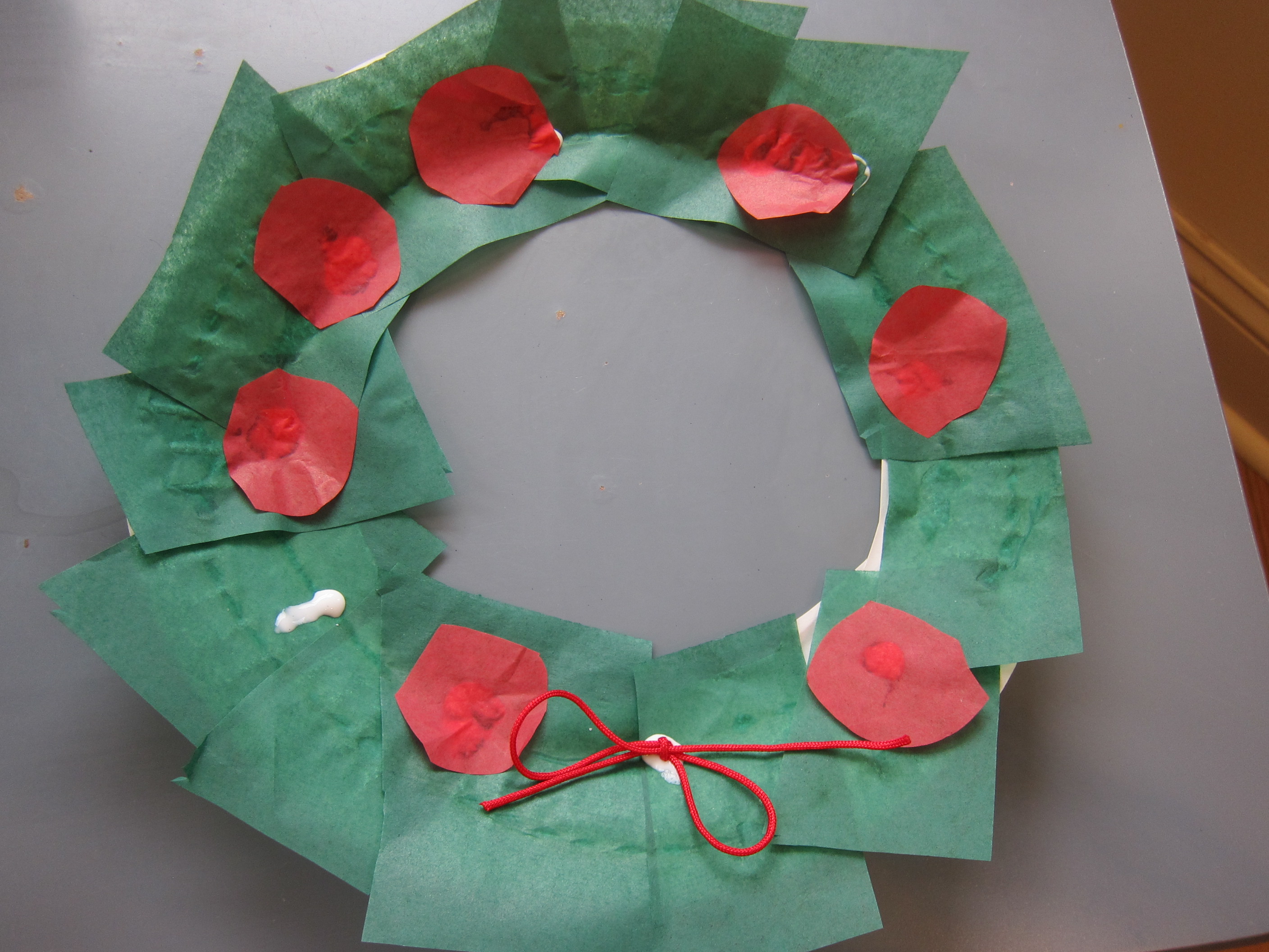 Paper Plate Wreath (6)