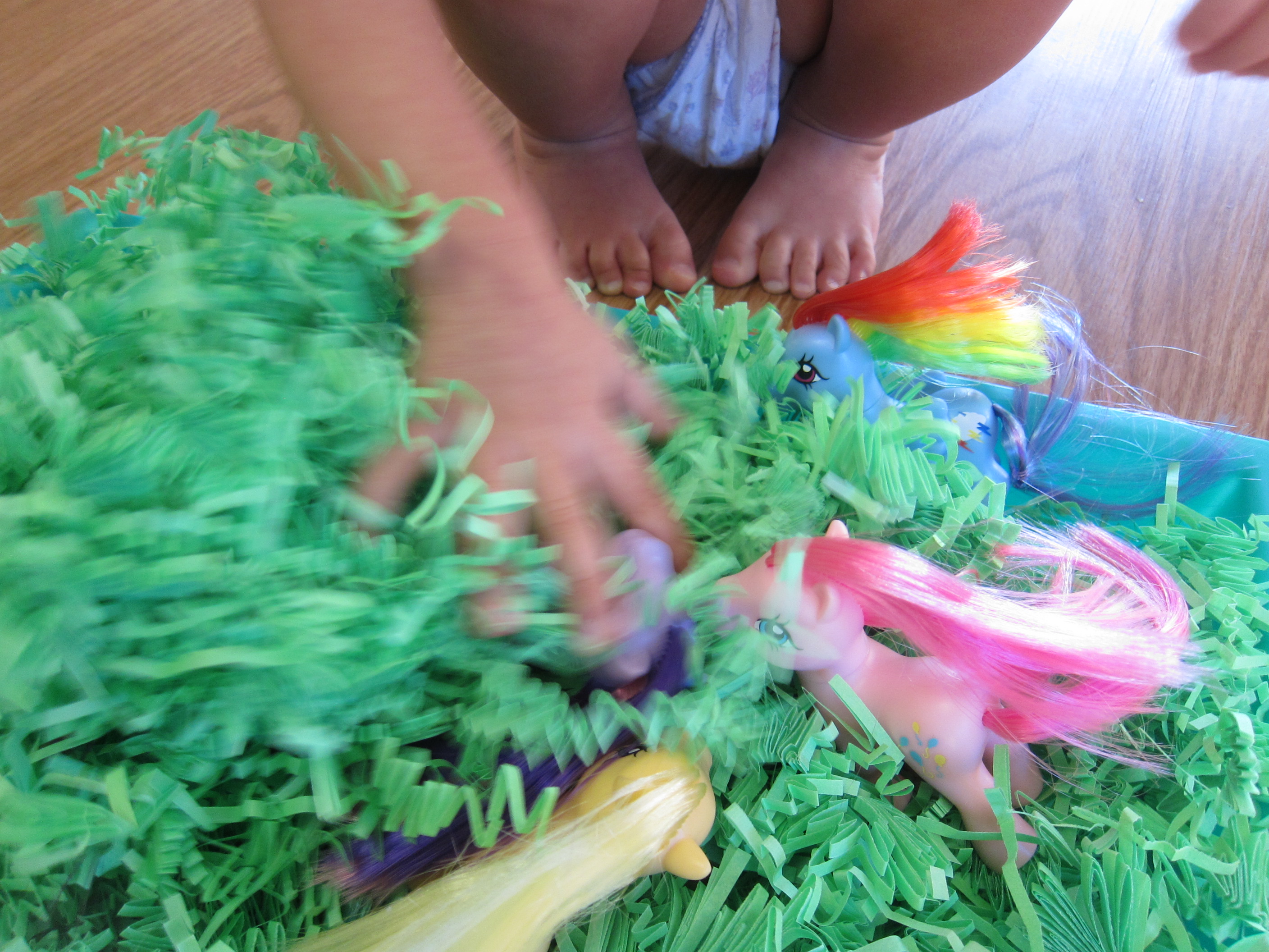 Shredded Paper Sandbox (3)