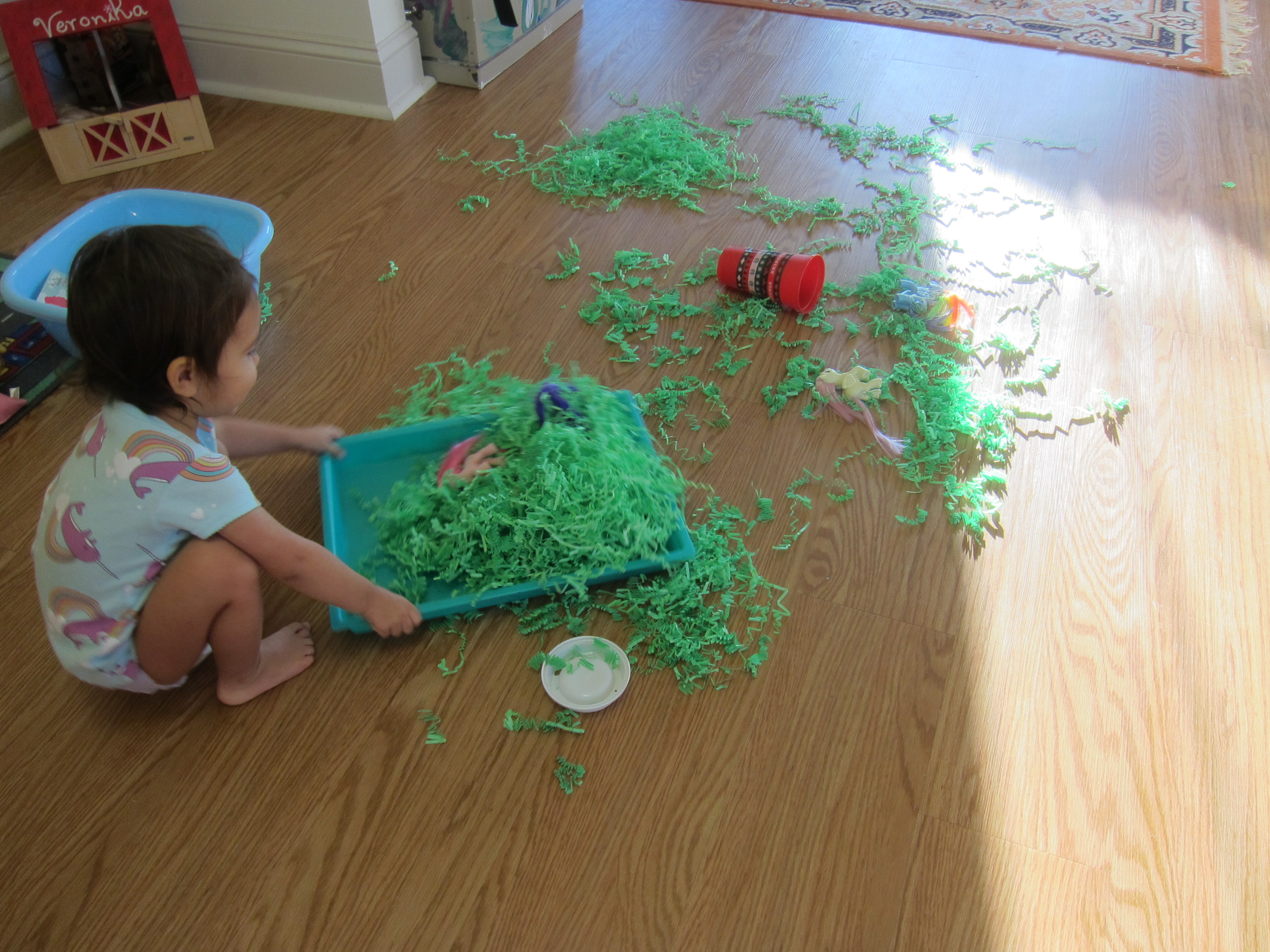 Shredded Paper Sandbox (8)