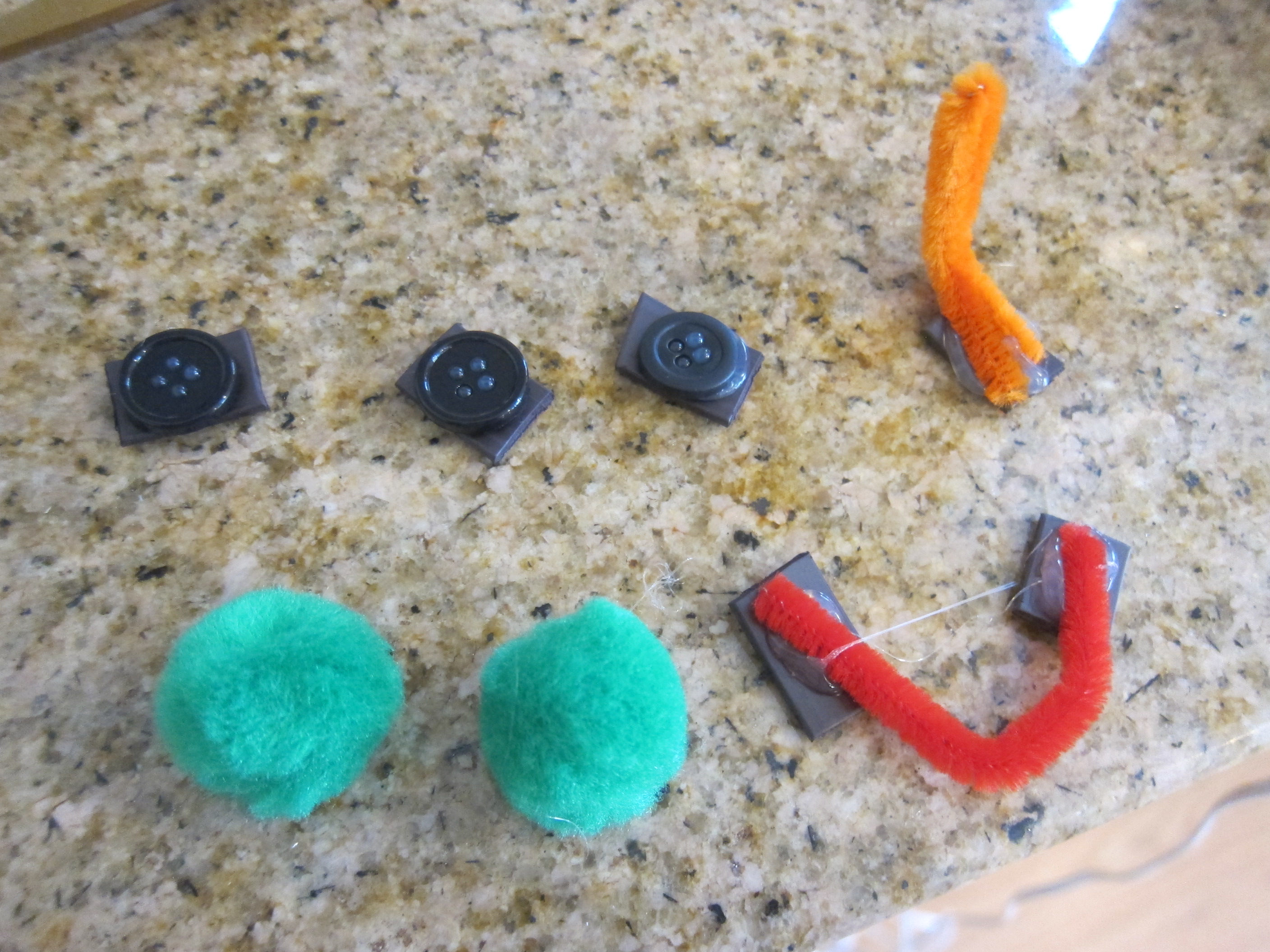 Snowman from Tin Cans (7)