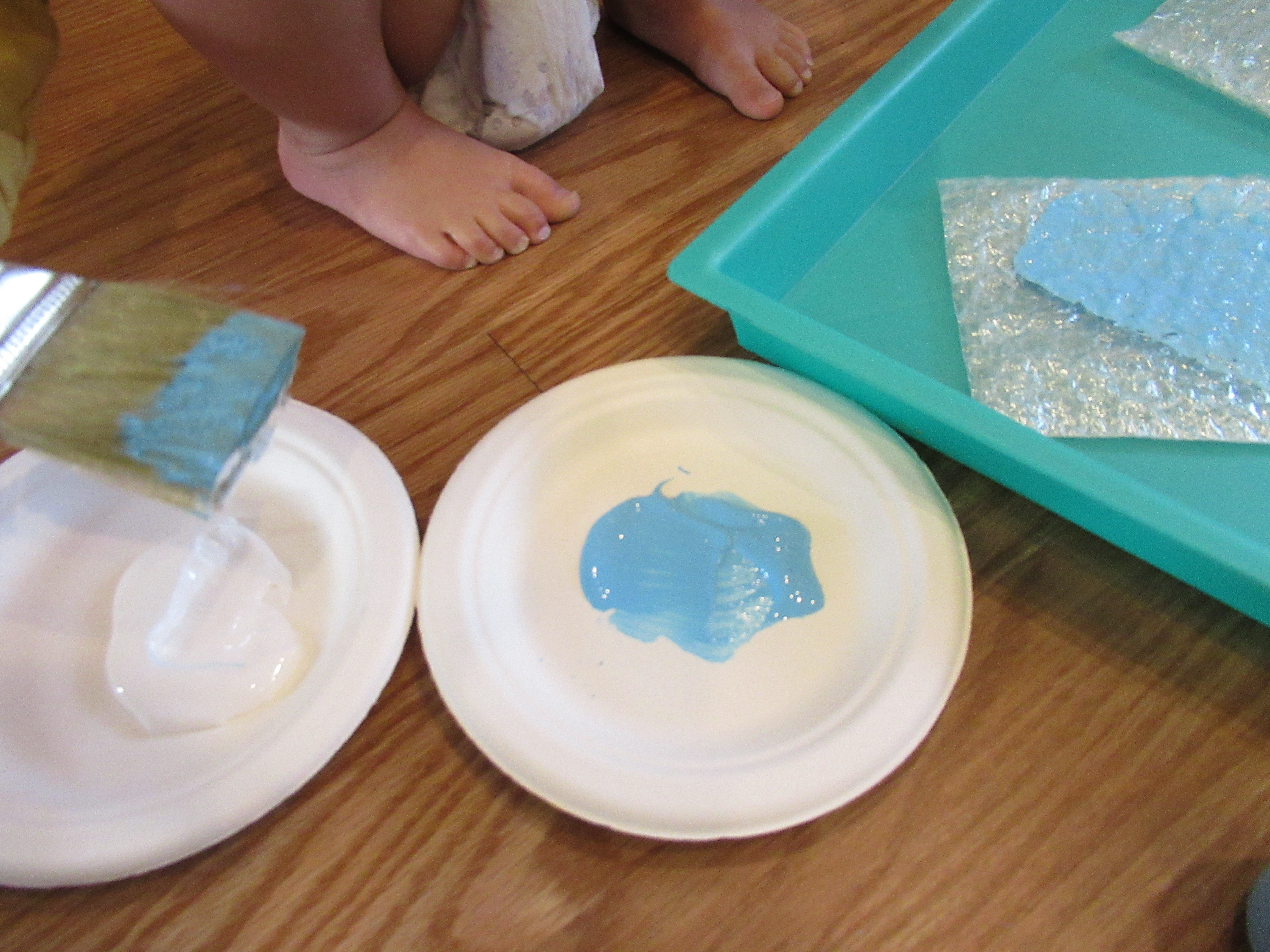 Bubble Wrap Snowman (1)