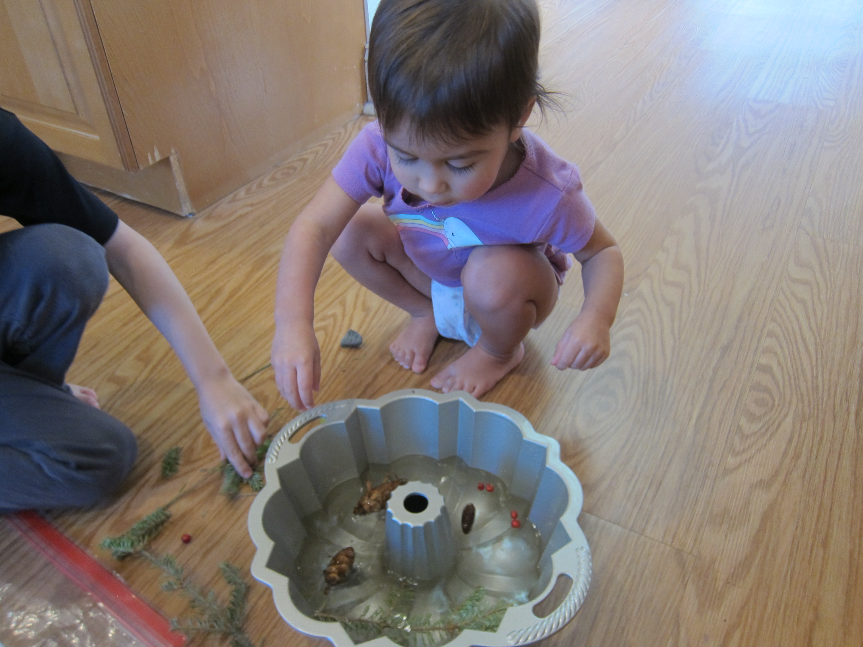 Bundt Pan Suncatcher (5)