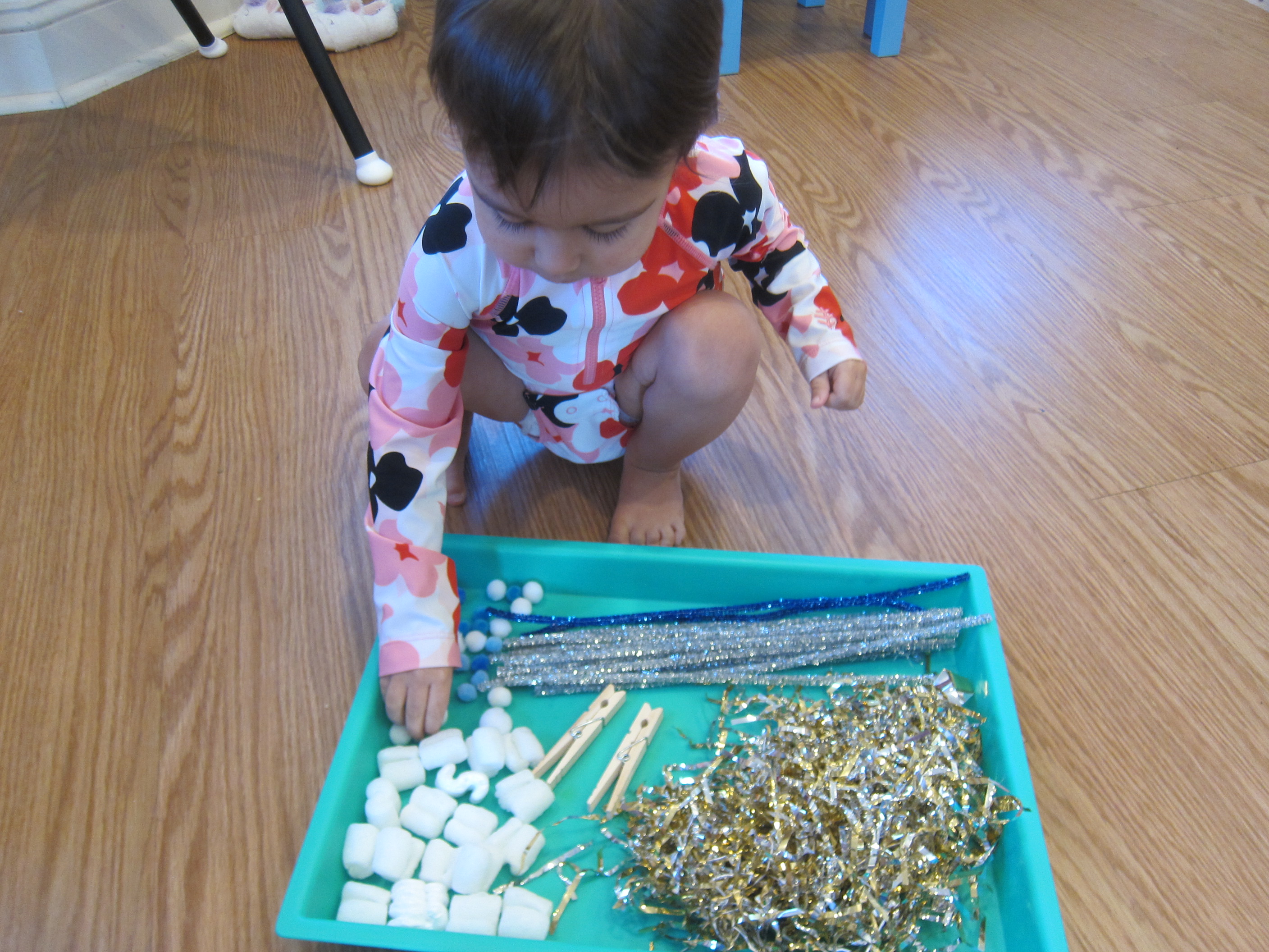 Easy Winter Sensory Bin (2)