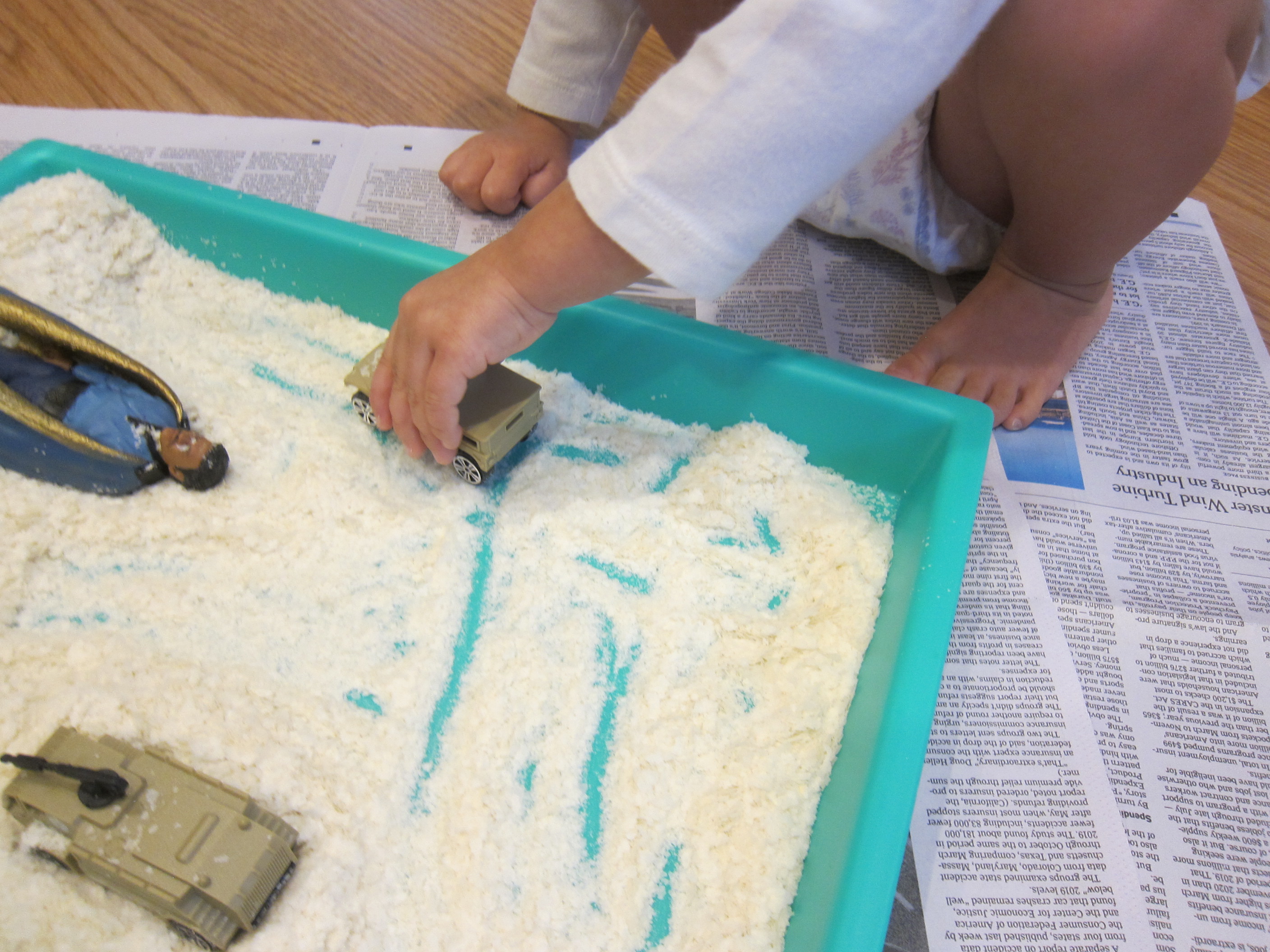 Safe to Taste Snow Sensory (4)