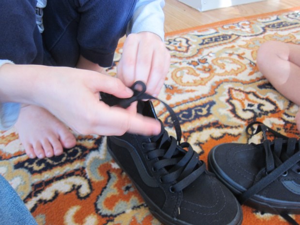 Tie your Shoes (5)