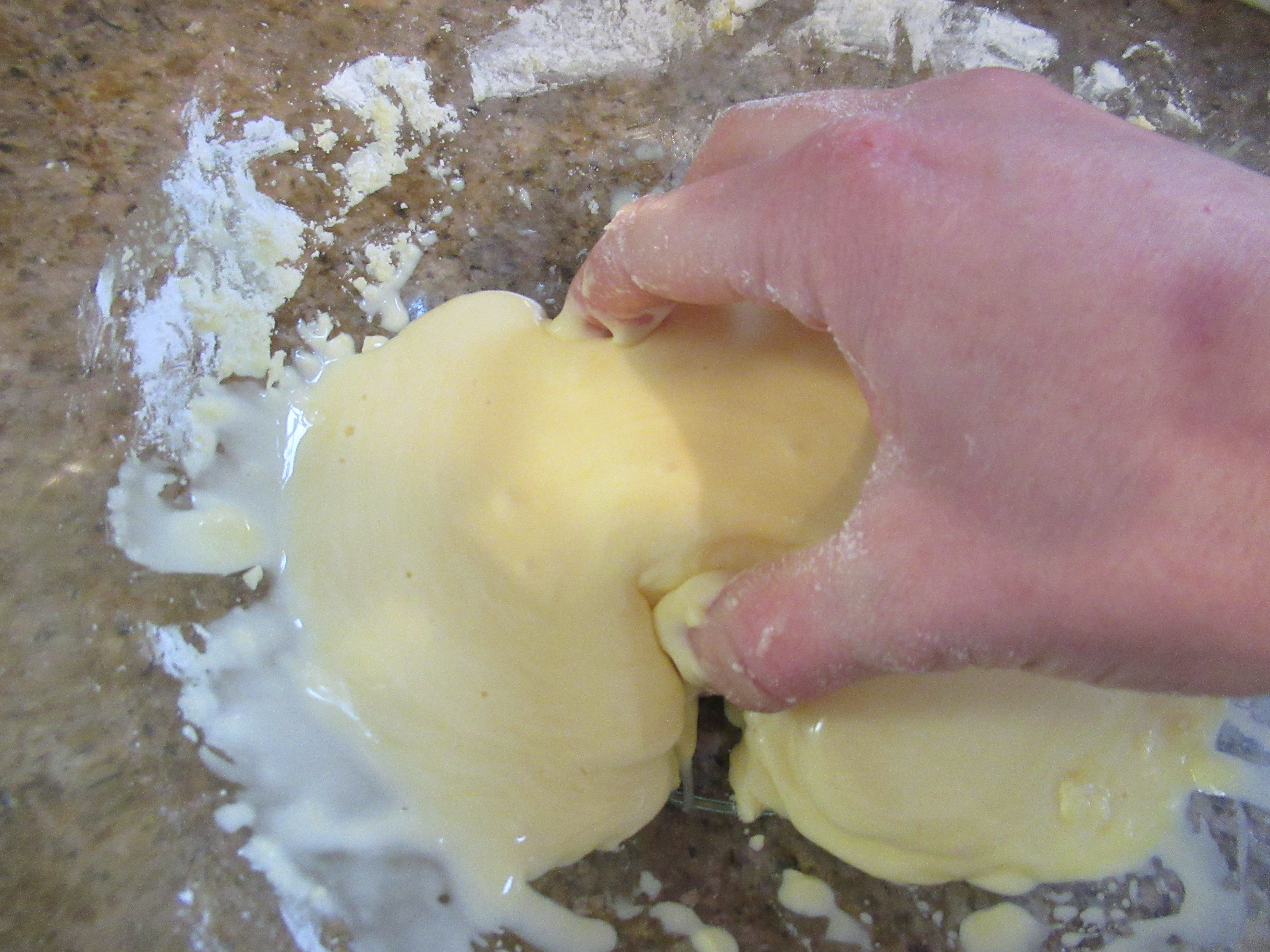 Banana Marshmallow Slime (1)