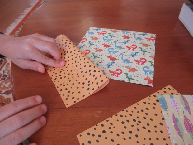 Origami Fidget Spinner (1)