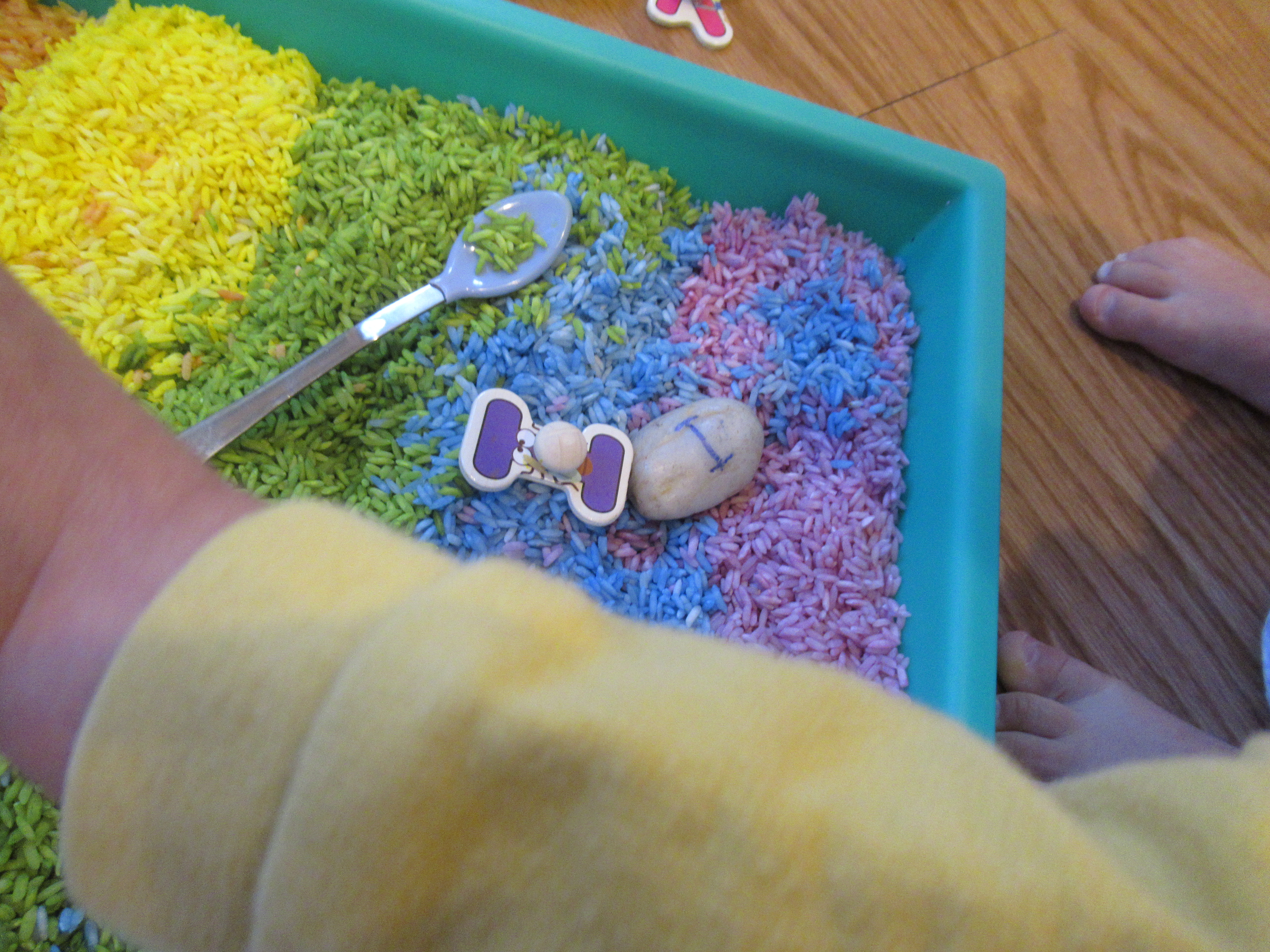 Rainbow Rice Letter Tray (5)