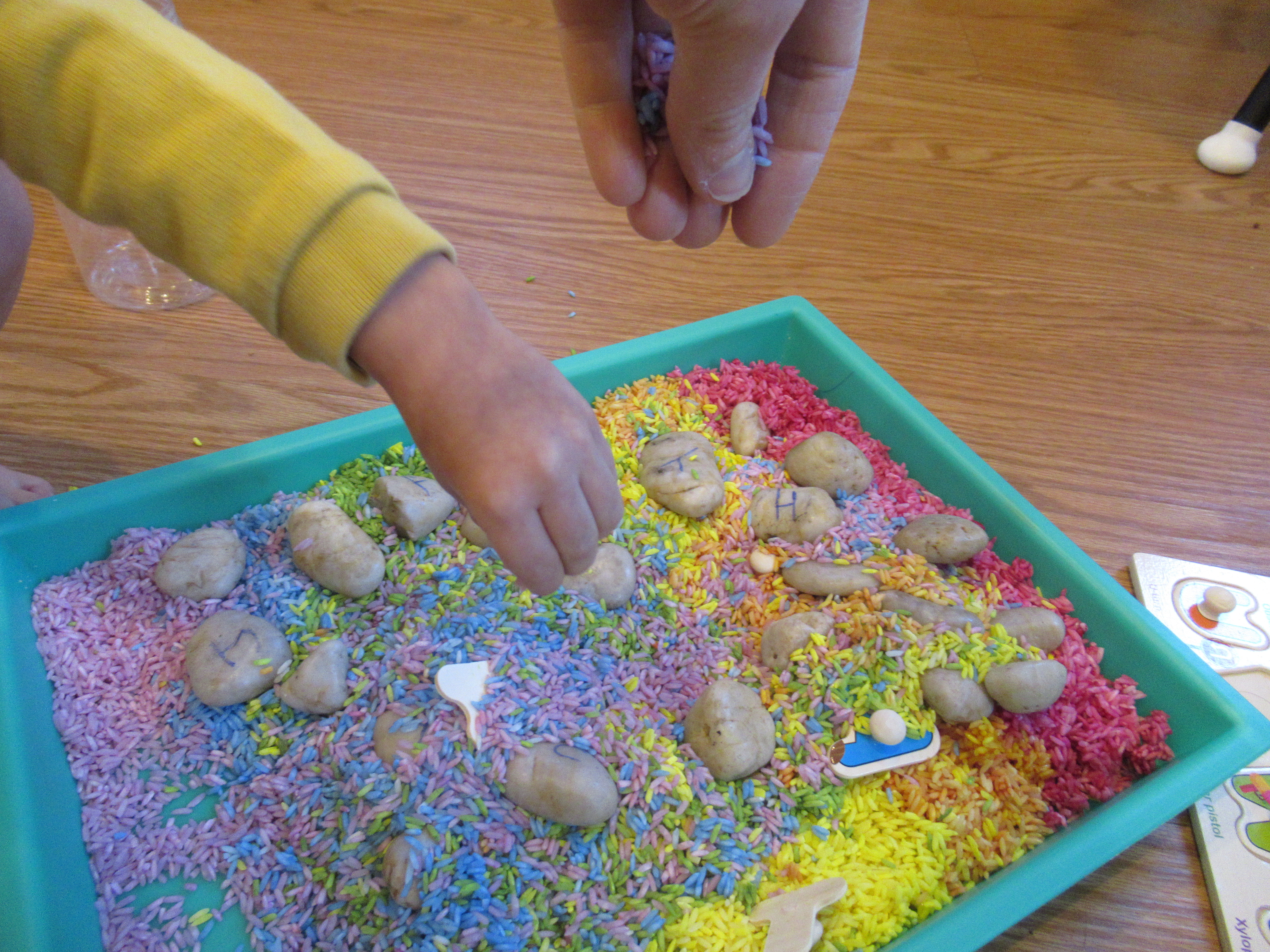 Rainbow Rice Letter Tray (8)