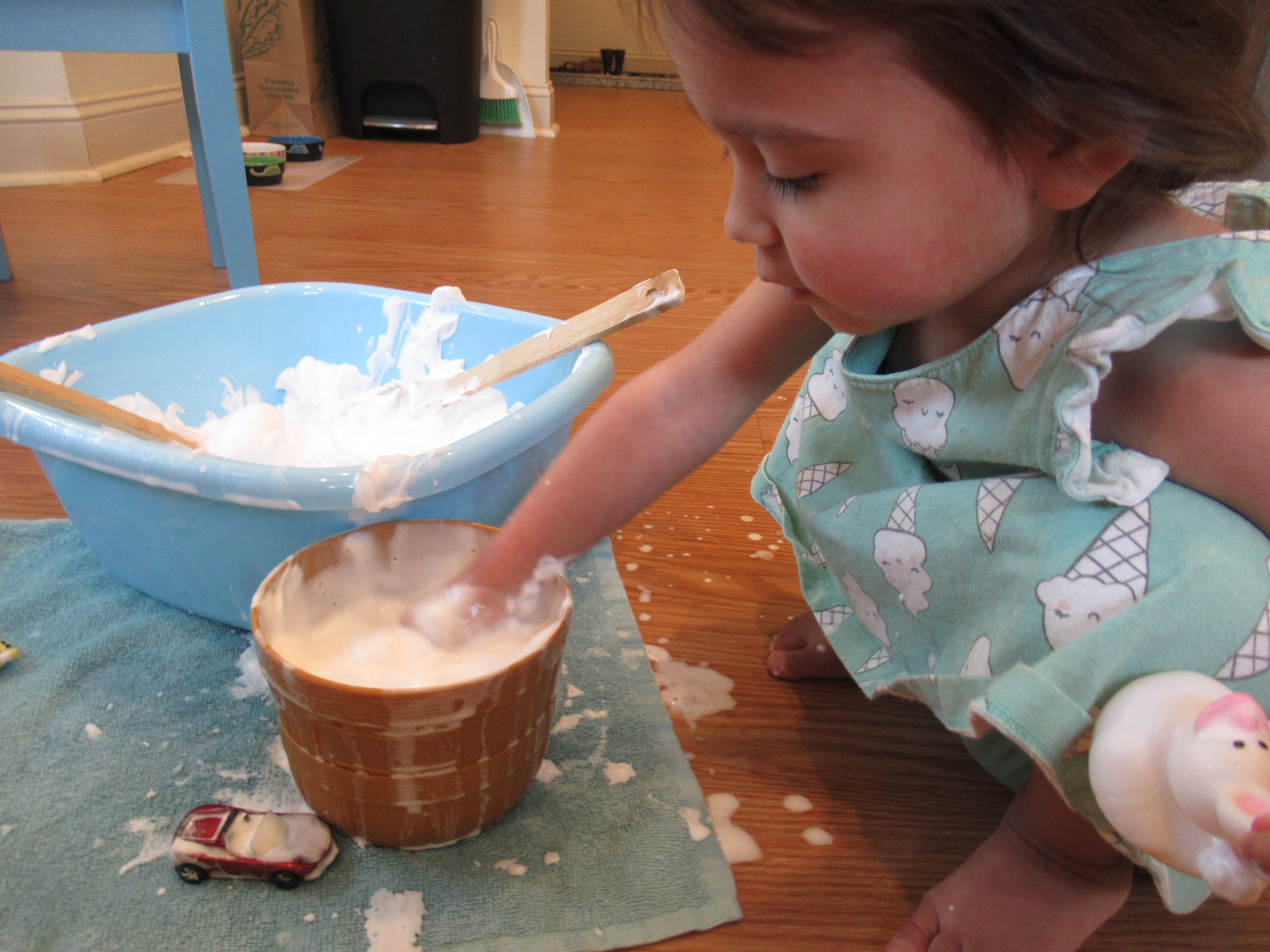 Shaving Cream Squish (10)